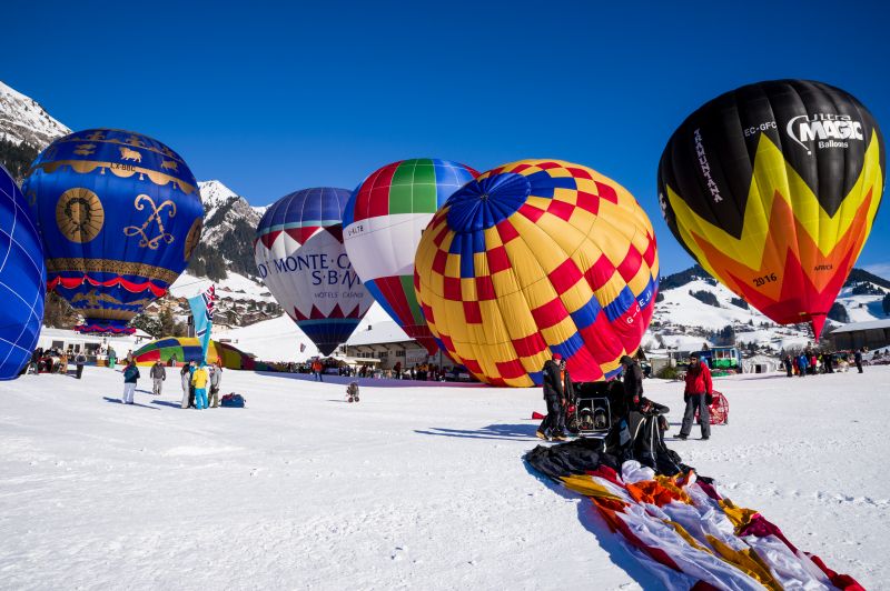 Lidojums ar gaisa balonu, Latvijā