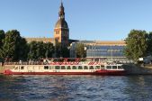 «Riga Panorama Cruise» - путешествие на теплоходе «Елгава» или «Лиепая» в Риге.